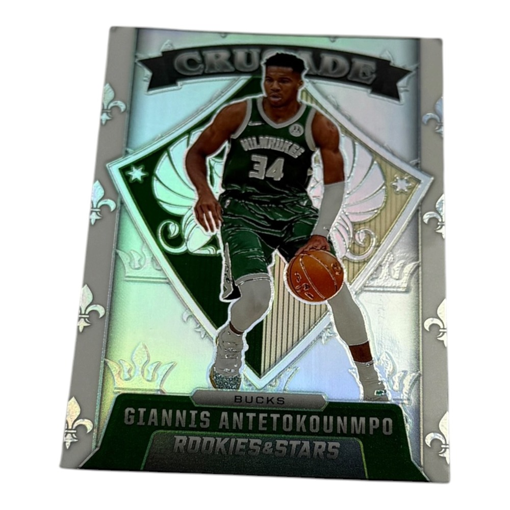 Giannis Antetokounmpo 2021-22 Panini Chronicles Crusade Silver Prizm Bucks 620